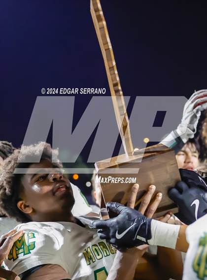 Thumbnail 2 in Moreau Catholic vs Lindsay (CIF Div-7AA Championship) photogallery.