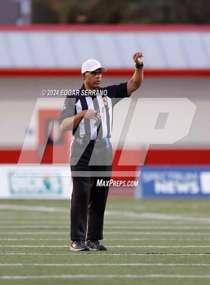 Thumbnail 3 in Moreau Catholic vs Lindsay (CIF Div-7AA Championship) photogallery.