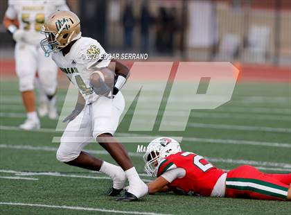 Thumbnail 2 in Moreau Catholic vs Lindsay (CIF Div-7AA Championship) photogallery.