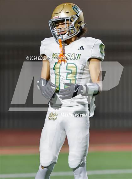 Thumbnail 2 in Moreau Catholic vs Lindsay (CIF Div-7AA Championship) photogallery.
