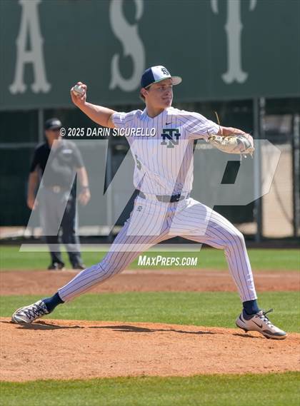 Thumbnail 1 in New Trier vs. Thurston (Coach Bob Invitational) photogallery.