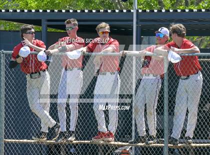 Thumbnail 1 in New Trier vs. Thurston (Coach Bob Invitational) photogallery.