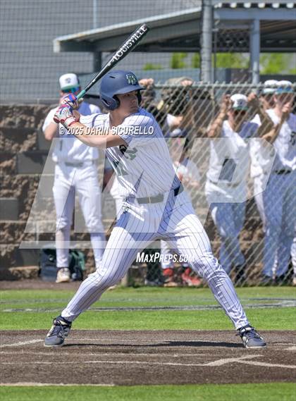 Thumbnail 3 in New Trier vs. Thurston (Coach Bob Invitational) photogallery.