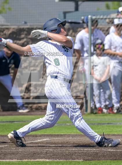 Thumbnail 2 in New Trier vs. Thurston (Coach Bob Invitational) photogallery.