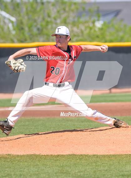 Thumbnail 1 in New Trier vs. Thurston (Coach Bob Invitational) photogallery.