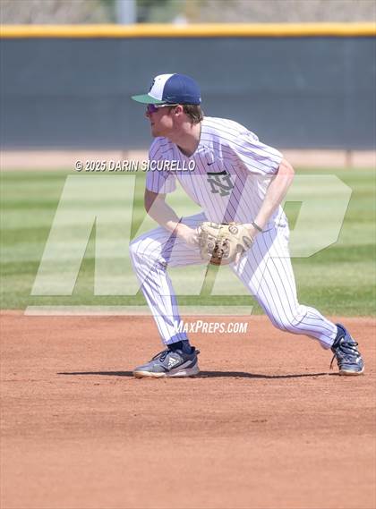 Thumbnail 2 in New Trier vs. Thurston (Coach Bob Invitational) photogallery.