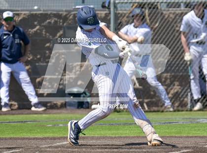 Thumbnail 2 in New Trier vs. Thurston (Coach Bob Invitational) photogallery.