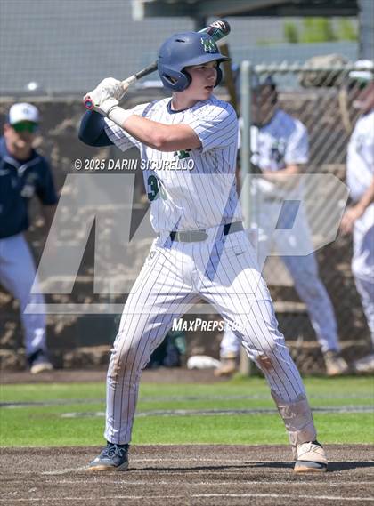 Thumbnail 1 in New Trier vs. Thurston (Coach Bob Invitational) photogallery.