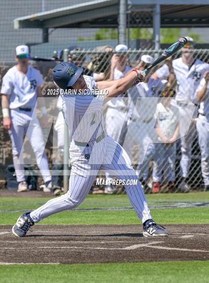 Thumbnail 1 in New Trier vs. Thurston (Coach Bob Invitational) photogallery.
