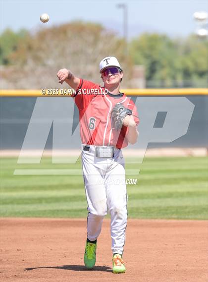Thumbnail 2 in New Trier vs. Thurston (Coach Bob Invitational) photogallery.