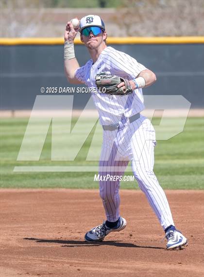 Thumbnail 1 in New Trier vs. Thurston (Coach Bob Invitational) photogallery.