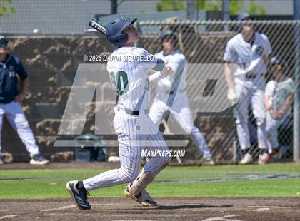 Thumbnail 2 in New Trier vs. Thurston (Coach Bob Invitational) photogallery.