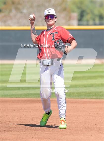 Thumbnail 1 in New Trier vs. Thurston (Coach Bob Invitational) photogallery.