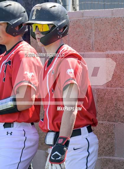 Thumbnail 1 in New Trier vs. Thurston (Coach Bob Invitational) photogallery.