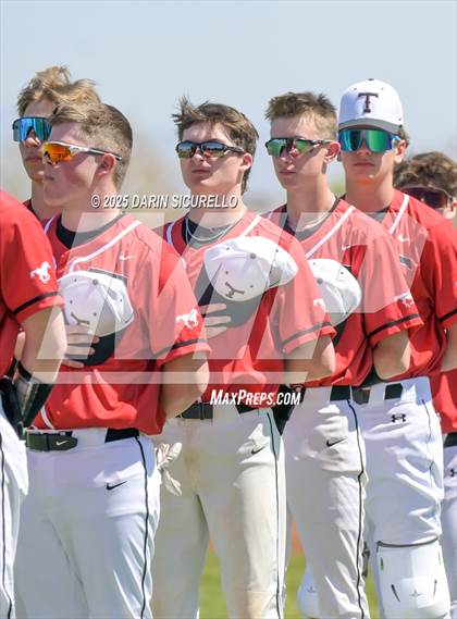 Thumbnail 1 in New Trier vs. Thurston (Coach Bob Invitational) photogallery.