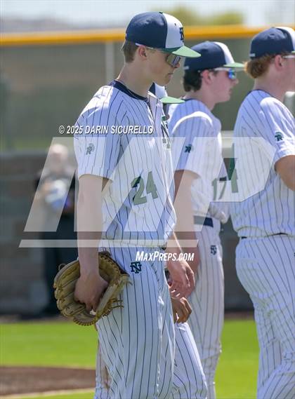 Thumbnail 3 in New Trier vs. Thurston (Coach Bob Invitational) photogallery.