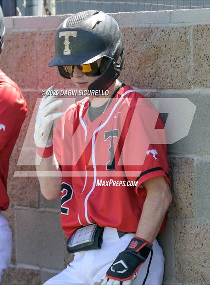 Thumbnail 2 in New Trier vs. Thurston (Coach Bob Invitational) photogallery.