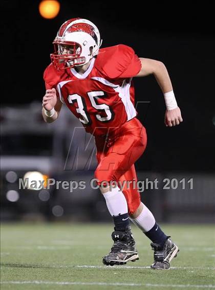 Thumbnail 2 in Geneseo vs. Letchworth (Section 5 Playoff) photogallery.