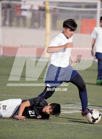 Thumbnail 3 in Muir vs Ayala photogallery.