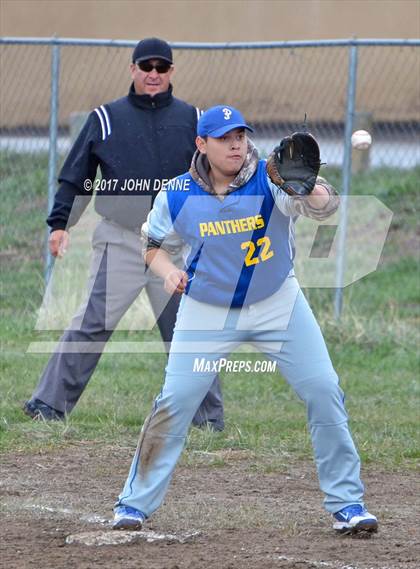 Thumbnail 3 in Tierra Encantada vs. Penasco photogallery.