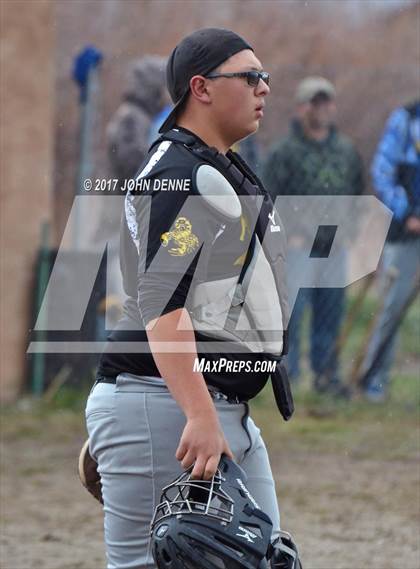 Thumbnail 1 in Tierra Encantada vs. Penasco photogallery.