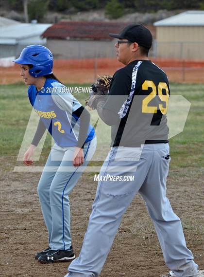 Thumbnail 2 in Tierra Encantada vs. Penasco photogallery.