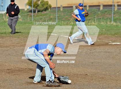 Thumbnail 1 in Tierra Encantada vs. Penasco photogallery.