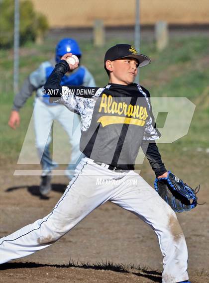 Thumbnail 2 in Tierra Encantada vs. Penasco photogallery.