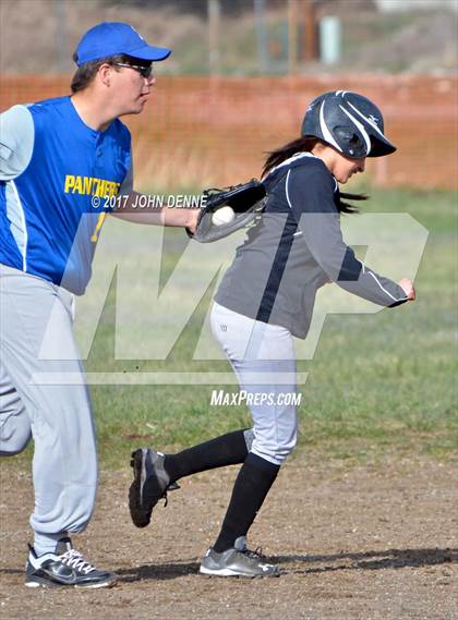 Thumbnail 3 in Tierra Encantada vs. Penasco photogallery.