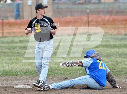 Thumbnail 1 in Tierra Encantada vs. Penasco photogallery.