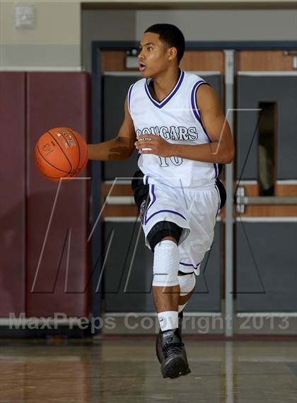 Thumbnail 3 in Rancho Cucamonga vs. King (MaxPreps Holiday Classic) photogallery.