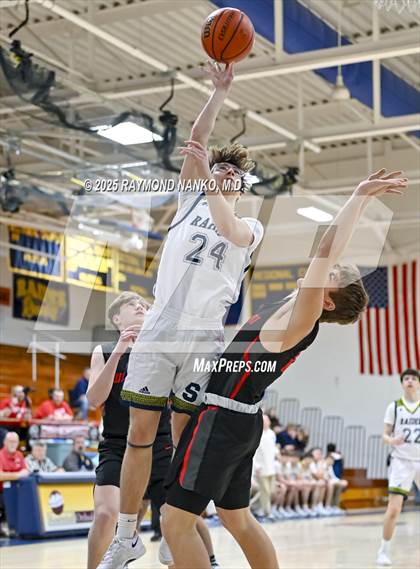 Thumbnail 1 in Wapahani @ Shenandoah photogallery.