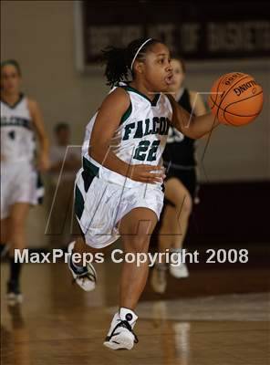 Thumbnail 1 in Longmeadow vs Minnechaug (Spalding Hoophall Classic) photogallery.