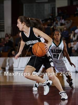 Thumbnail 1 in Longmeadow vs Minnechaug (Spalding Hoophall Classic) photogallery.
