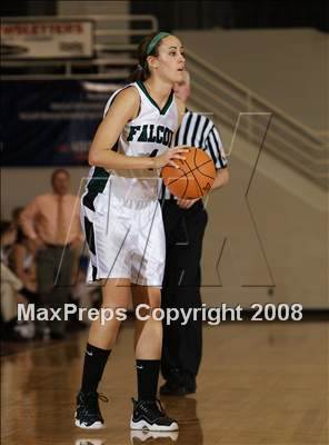 Thumbnail 2 in Longmeadow vs Minnechaug (Spalding Hoophall Classic) photogallery.
