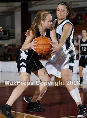 Thumbnail 3 in Longmeadow vs Minnechaug (Spalding Hoophall Classic) photogallery.