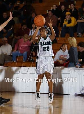 Thumbnail 2 in Longmeadow vs Minnechaug (Spalding Hoophall Classic) photogallery.