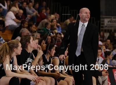 Thumbnail 2 in Longmeadow vs Minnechaug (Spalding Hoophall Classic) photogallery.