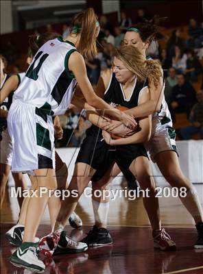 Thumbnail 2 in Longmeadow vs Minnechaug (Spalding Hoophall Classic) photogallery.