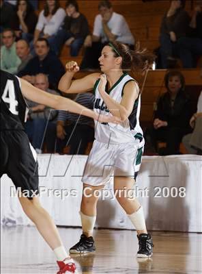 Thumbnail 1 in Longmeadow vs Minnechaug (Spalding Hoophall Classic) photogallery.