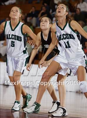 Thumbnail 3 in Longmeadow vs Minnechaug (Spalding Hoophall Classic) photogallery.