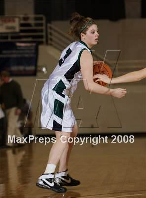 Thumbnail 3 in Longmeadow vs Minnechaug (Spalding Hoophall Classic) photogallery.