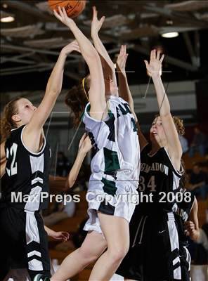 Thumbnail 1 in Longmeadow vs Minnechaug (Spalding Hoophall Classic) photogallery.