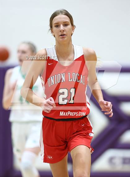 Thumbnail 2 in Union Local vs. Fairland (OHSAA D3 Regional Final) photogallery.