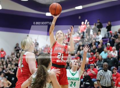 Thumbnail 3 in Union Local vs. Fairland (OHSAA D3 Regional Final) photogallery.