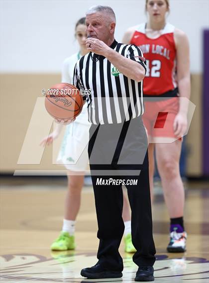 Thumbnail 2 in Union Local vs. Fairland (OHSAA D3 Regional Final) photogallery.