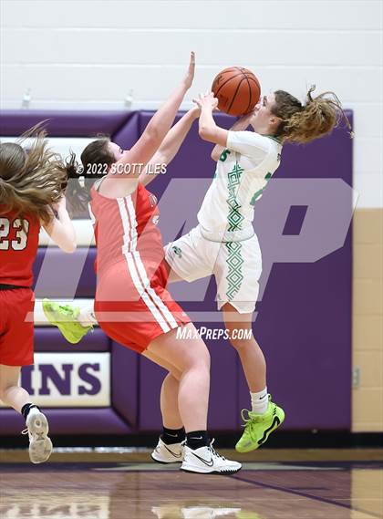 Thumbnail 3 in Union Local vs. Fairland (OHSAA D3 Regional Final) photogallery.