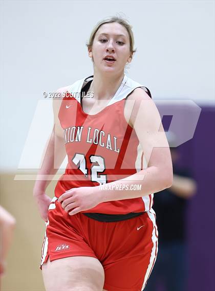 Thumbnail 1 in Union Local vs. Fairland (OHSAA D3 Regional Final) photogallery.