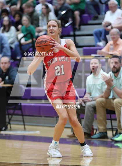 Thumbnail 2 in Union Local vs. Fairland (OHSAA D3 Regional Final) photogallery.
