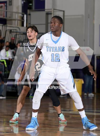 Thumbnail 1 in Lathrop vs. Burbank (St. Hope Elite Classic) photogallery.